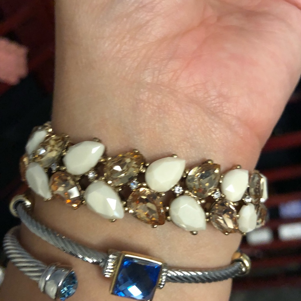 Statement bracelet - Picture 2 of 3